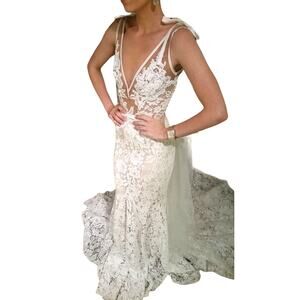 Inbal Dror Lace Wedding Dress Size 0 Israeli Rare Wedding Gown Size 2017